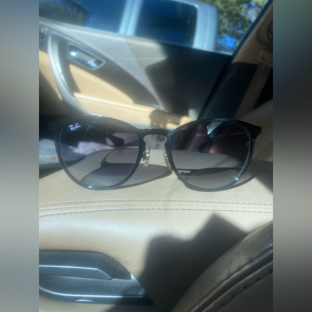 Women ray bans